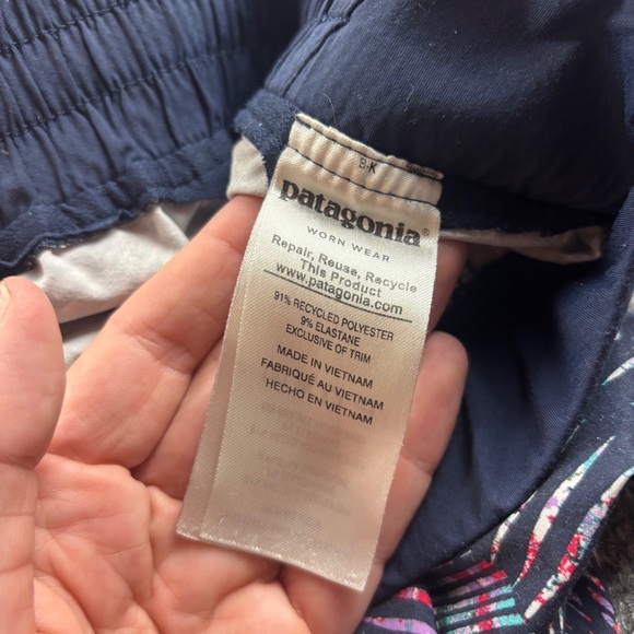 PATAGONIA Womens Nine Trails Running Shorts Navy Blue Geometric Pattern - Medium - Picture 8 of 9